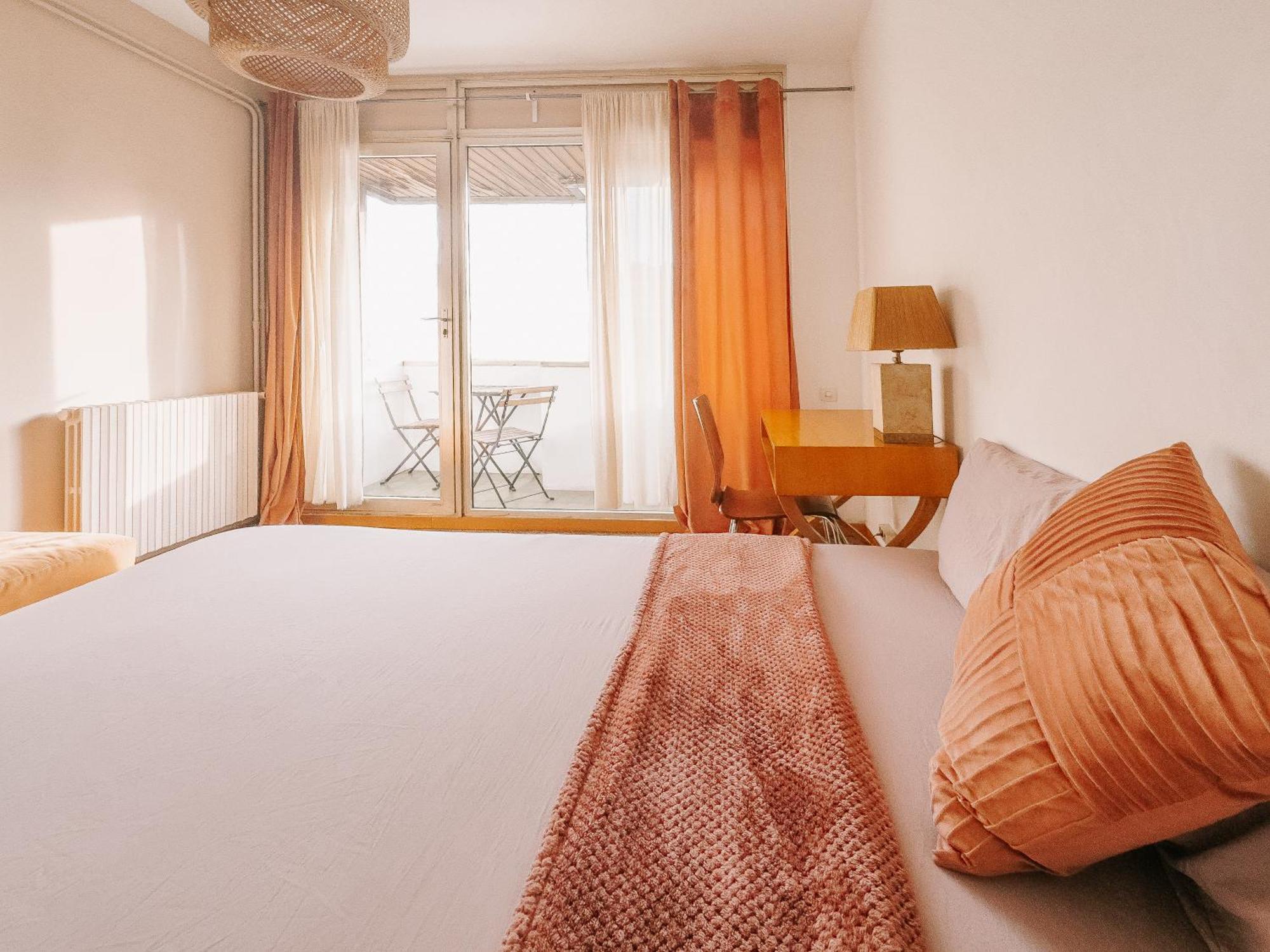 Lovely Rooms In Shared Apartment Gracia Neighborhood Barcelona Exterior photo